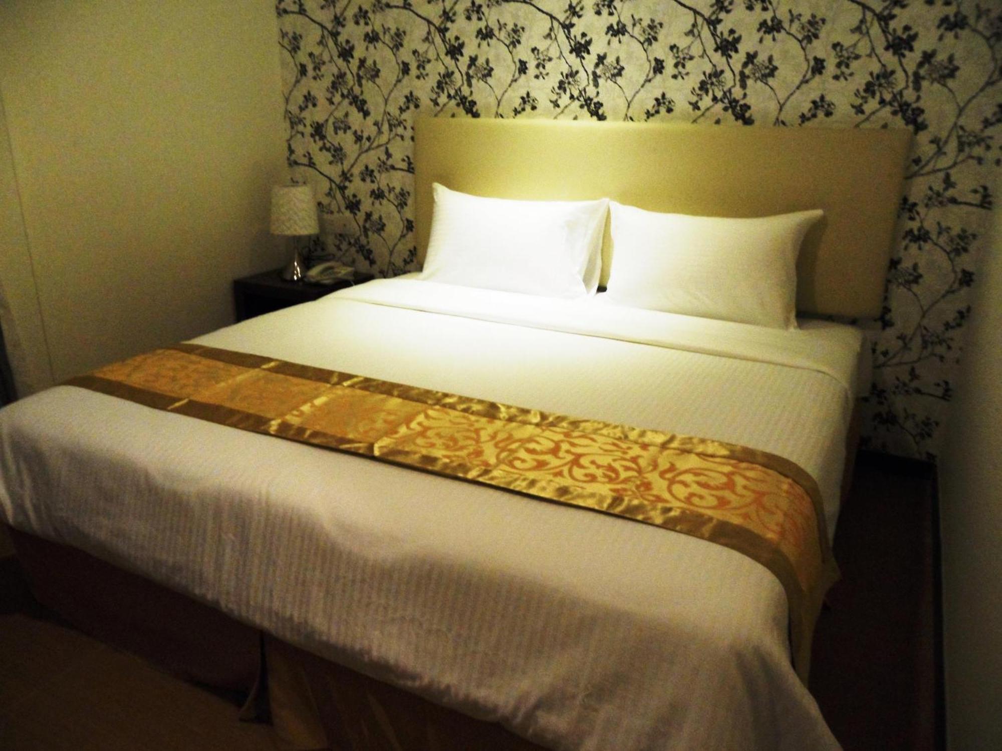 Eight Days Boutique Hotel - Mount Austin Johor Bahru Luaran gambar